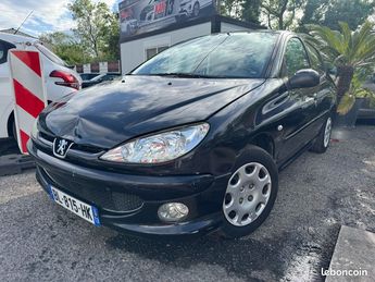  Voir détails -Peugeot 206 1.4 X-BOX 360 75 CH 5 PORTES à  Les Pennes-Mirabeau (13)
