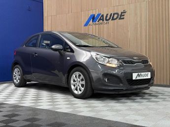  Voir détails -Kia Rio 1.2i 85 CH Style - Premire main à Lozanne (69)