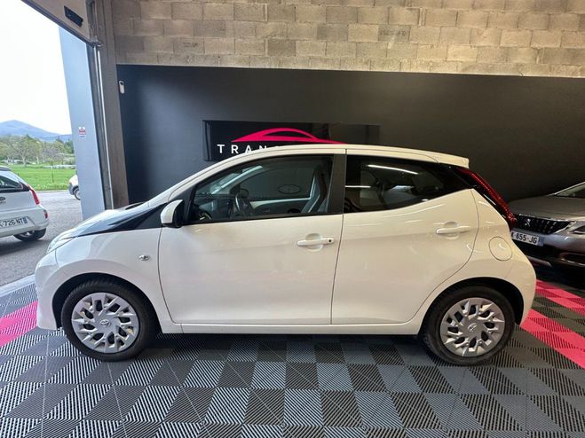 Toyota Aygo 1.0 VVT-i 72ch - 5 portes - Phase 2 - Fi Blanc de 2019