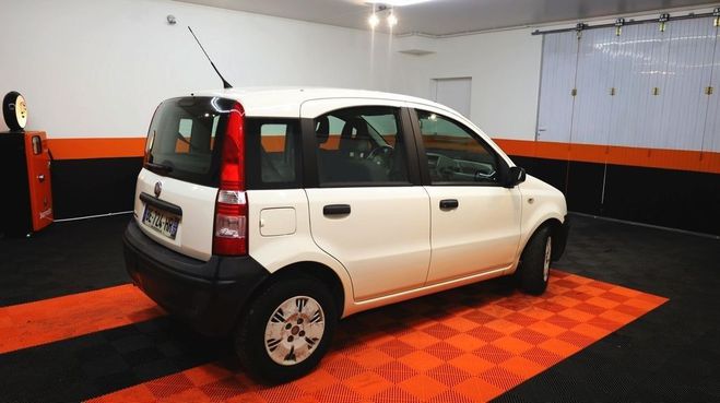 Fiat Panda 1.2 8V 69CH TEAM II EURO5 Blanc de 2010