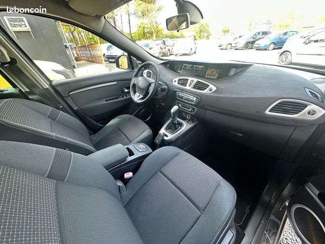Peugeot 207 1.4i Trendy 5p Toit Ouvrant Autre de 2007