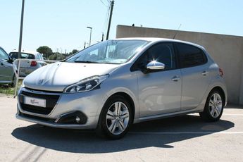  Voir détails -Peugeot 208 1.6 BLUEHDI 100CH STYLE 5P à Vestric-et-Candiac (30)