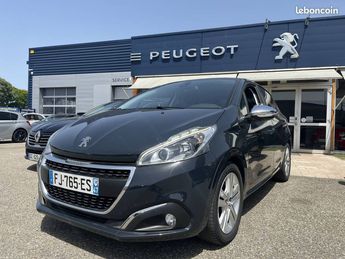  Voir détails -Peugeot 208 Puretech 82 Signature à Buzet-sur-Base (47)