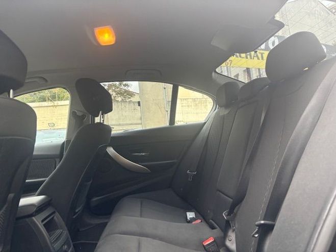 BMW Serie 3 (F30) 318DA 150CH LOUNGE NOIR de 2015