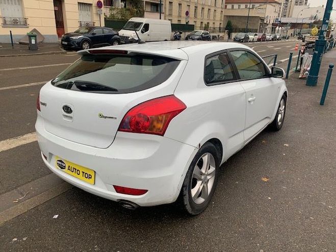 Kia Pro ceed 1.6 CRDI90 FAP STYLE BLANC de 2011