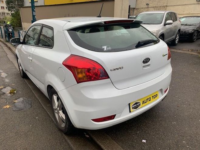 Kia Pro ceed 1.6 CRDI90 FAP STYLE BLANC de 2011