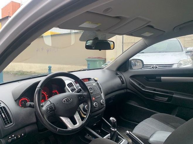 Kia Pro ceed 1.6 CRDI90 FAP STYLE BLANC de 2011