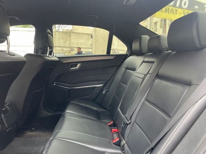 Mercedes Classe E 200 BLUETEC BUSINESS EXECUTIVE 7G-TRONIC NOIR de 2014