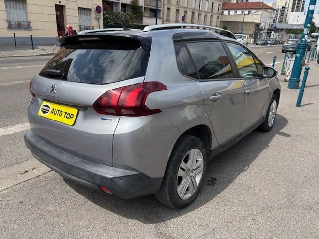Peugeot 2008 1.2 PURETECH 82CH STYLE GRIS C de 2017