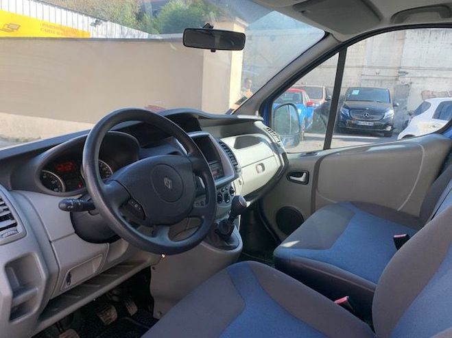 Renault Trafic L1H1 1000 2.0 DCI 115CH ECO FAP AUTHENTI BLEU C de 2011