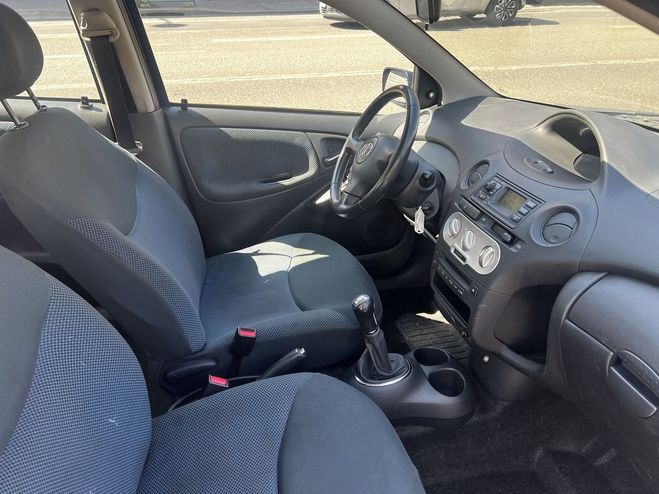 Toyota Yaris 1.0 VVT-I 68CH 5P BLEU F de 2006