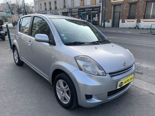 Daihatsu Sirion 1.3 91CH X GRIS de 2008