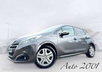  Voir détails -Peugeot 208 1.6 BLUEHDI 100CH STYLE 5P à Strasbourg (67)