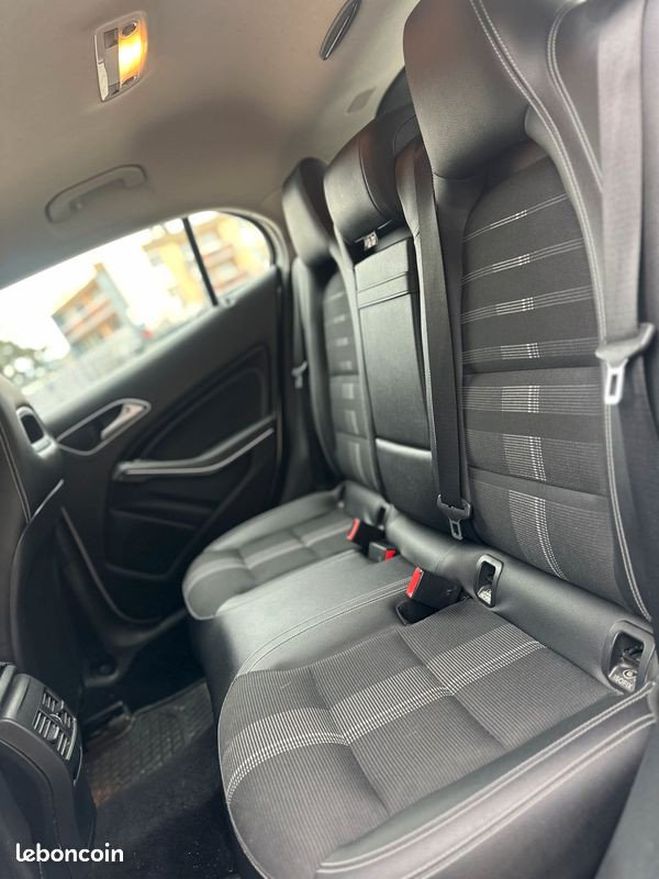 Mercedes Classe GLA Classe 200d 4matic 2018 bva Gris de 2018