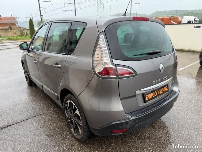 Renault Scenic 1.2 TCE 130CH ENERGY BOSE EDITION PREMIE Gris de 2016