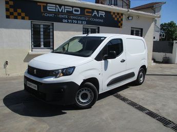  Voir détails -Peugeot Partner FOURGON STANDARD 650 KG BLUEHDI 100 SetS à Clamart (92)