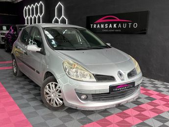  Voir détails -Renault Clio III Dynamique 110 ch 1.6 Rgulateur/Limi à Manosque (04)