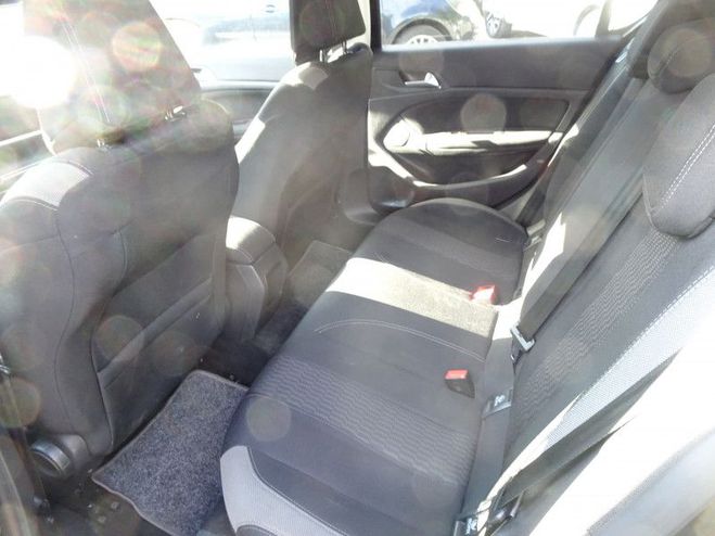 Peugeot 308 1.2 PURETECH 110CH ALLURE S&S 5P NOIR de 2014