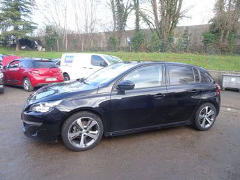  Voir détails -Peugeot 308 1.2 PURETECH 110CH STYLE S&S 5P à Chilly-Mazarin (91)