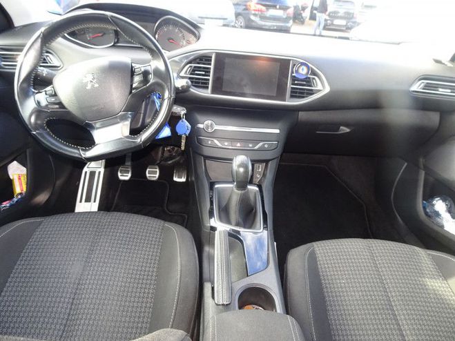 Peugeot 308 1.2 PURETECH 110CH STYLE S&S 5P NOIR de 2017