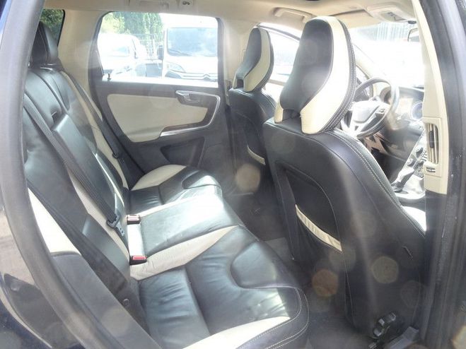 Volvo XC60 D3 AWD 163CH R-DESIGN GEARTRONIC GRIS F de 2012