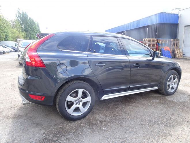 Volvo XC60 D3 AWD 163CH R-DESIGN GEARTRONIC GRIS F de 2012