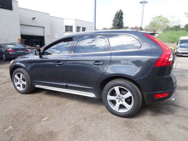 Volvo XC60 D3 AWD 163CH R-DESIGN GEARTRONIC GRIS F de 2012