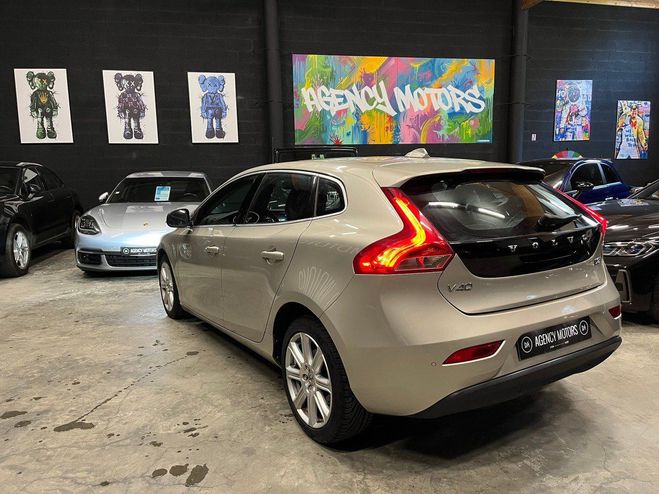 Volvo V40 D2 120 BVM6 Inscription Gris Mtallis de 2017