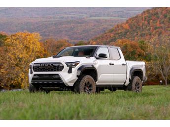  Voir détails -Toyota Tacoma TRD PRO I-FORCE MAX 2.4L 4-Cyl. Turbo Hy à  Le Coudray-Montceaux (91)