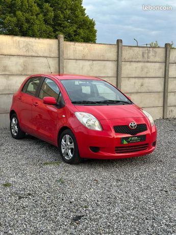  Voir détails -Toyota Yaris BOITE AUTOMATIQUE à Loison-sous-Lens (62)