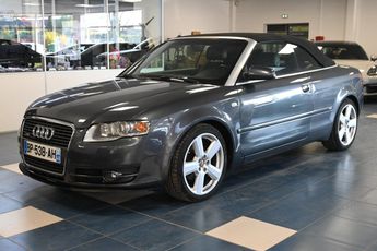  Voir détails -Audi A4 CABRIOLET 2.0 TDI 140 DPF Attraction / V à Saint-Saturnin (72)