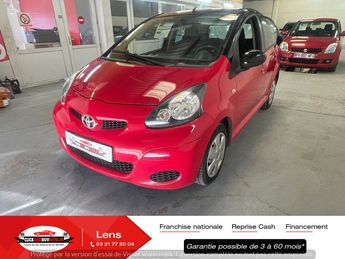  Voir détails -Toyota Aygo 1.0 VVTI 68 cv à Harnes (62)