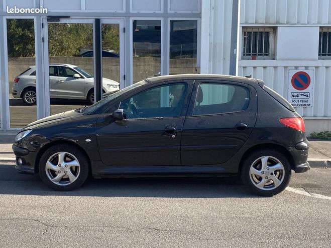Peugeot 206 1.6 HDI 110CH TRENDY Noir de 2006