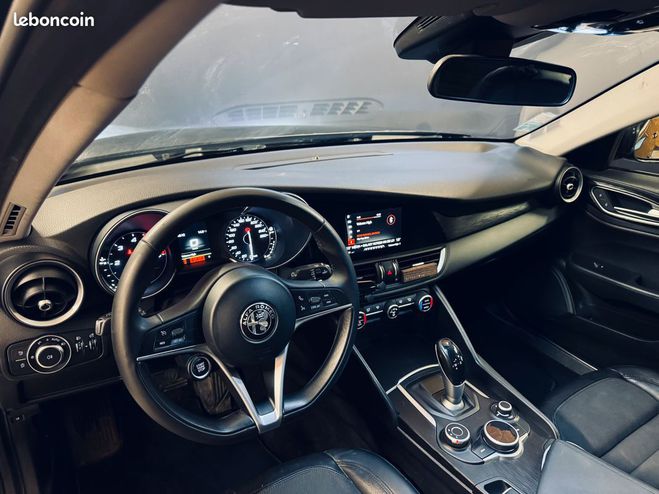 Alfa romeo Giulia Alpha 2.2 JTD 150 ch Super AT8 GARANTIE  Noir de 2017