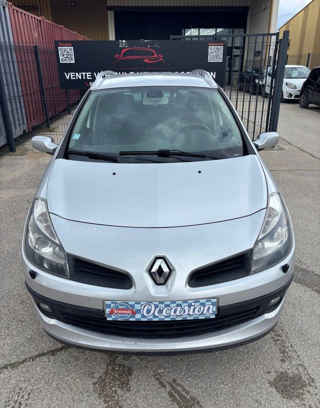 Renault Clio III 1.5 dCi 86ch Estate Gris de 2009
