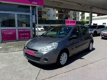  Voir détails -Renault Clio 1.2 16V 75CH AUTHENTIQUE 5P à Toulouse (31)