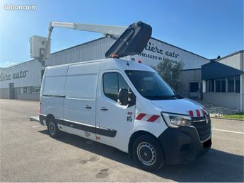  Voir détails -Renault Master 145cv nacelle Klubb 12m 3 places à   La Boisse (01)