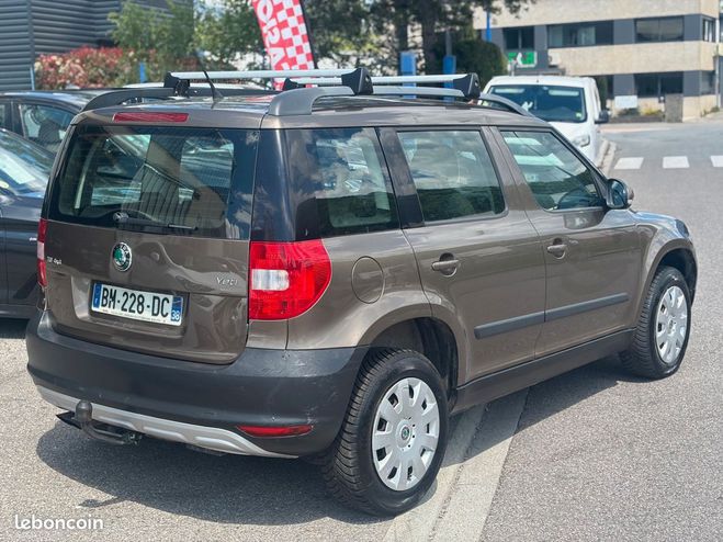 Skoda Yeti 2.0 TDI 110 CR Active 4x4 Marron de 2011