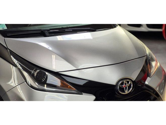 Toyota Aygo 1.0 VVT-i Stop&Start II 2014 x-play PHAS GRIS CLAIR de 2016