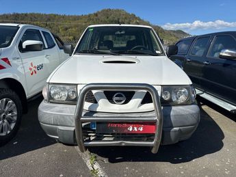  Voir détails -Nissan Terrano 2.7 TDI 125CH CONFORT 3P à Murat (15)
