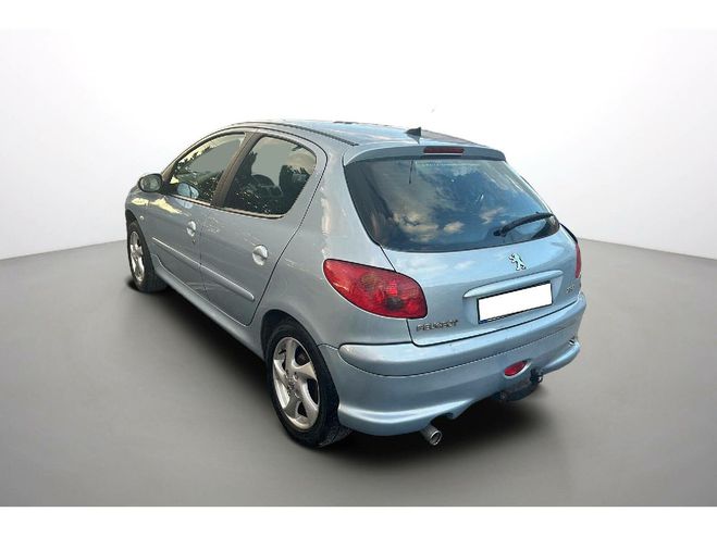 Peugeot 206 1.6e 16v Executive BVA Bleu clair de 2006