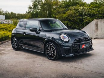  Voir détails -Mini Cooper S JCW Trim XL Pack Sunroof Massage à Harelbeke (85)