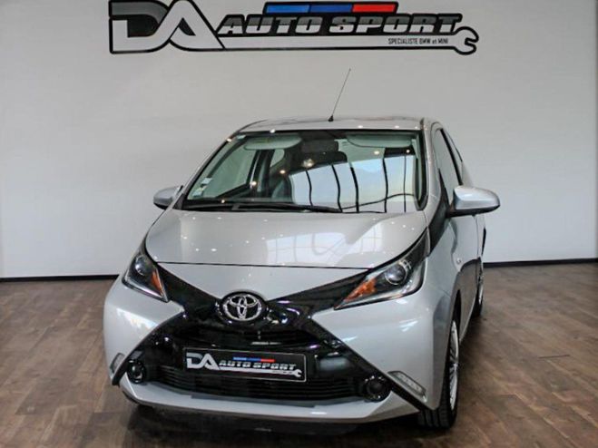 Toyota Aygo X-play 1.0 VVTI- 3P GRIS CLAIR de 2015