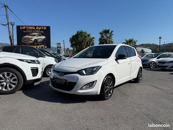  Voir détails -Hyundai I20 pack sensation 1,2l 85ch à Nice (06)