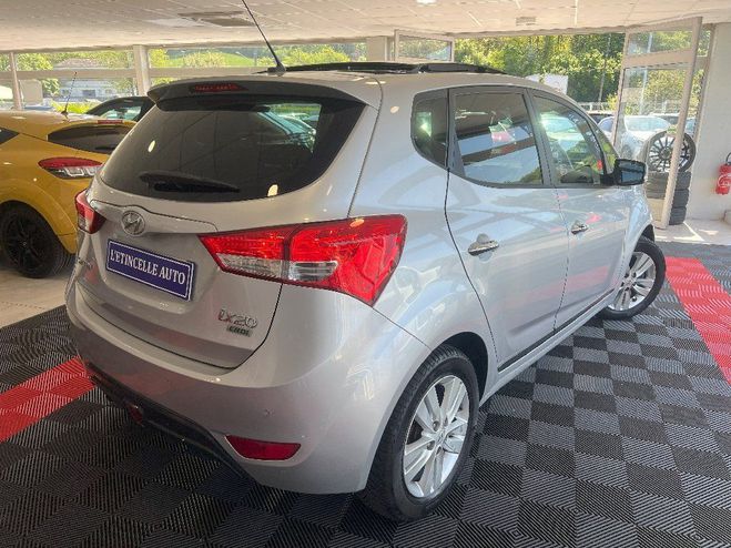 Hyundai Ix20 1.6 CRDi 115 Pack Premium Gris Clair de 2011