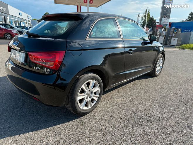 Audi A1 1.6 tdi 90 ambiente Noir de 2013
