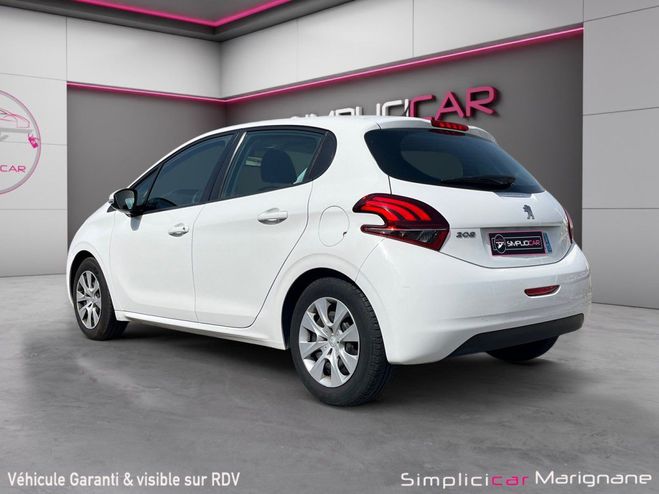 Peugeot 208 1.2l 82ch BVM5 Style / DISTRIBUTION NEUV Blanc de 2017