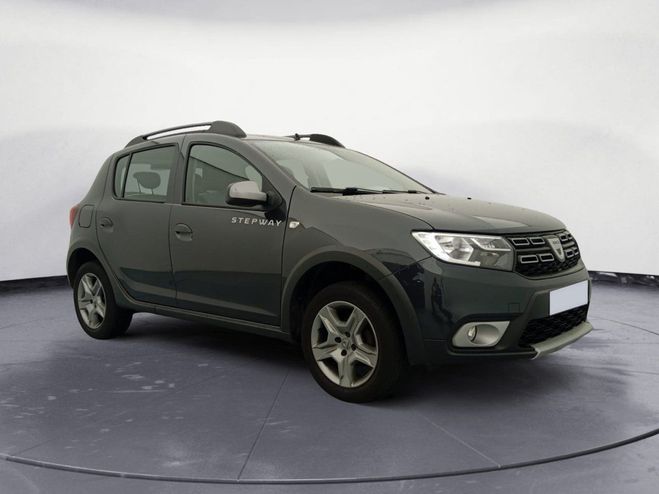 Dacia Sandero 0.9 TCE 90CH STEPWAY/ 1 ERE MAIN / CRITA Gris F de 2019