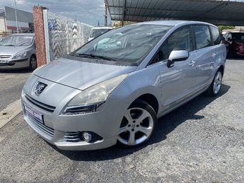  Voir détails -Peugeot 5008 1.6 HDi 110ch BVM6 Premium 5pl à Cournon-d'Auvergne (63)