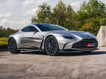  Voir détails -Aston martin Vantage V12 Coup 1 of 333 Aluminite & Ch. Red à Harelbeke (85)